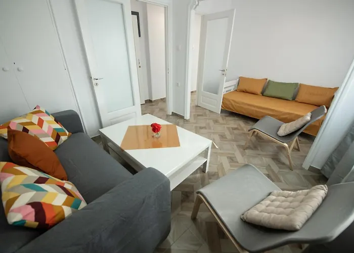 Lovely One-Bedroom Flat In Skopelos