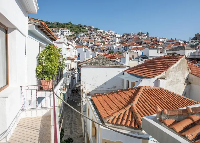 Lovely One-Bedroom Flat In Skopelos
