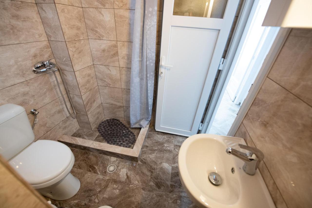 Lovely One-bedroom Flat In *