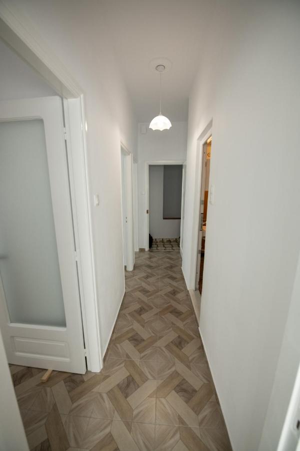 Lovely One-bedroom Flat In